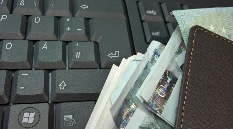 Konec superhrubé mzdy. Už jste si vypočítali svou novou výši platu?